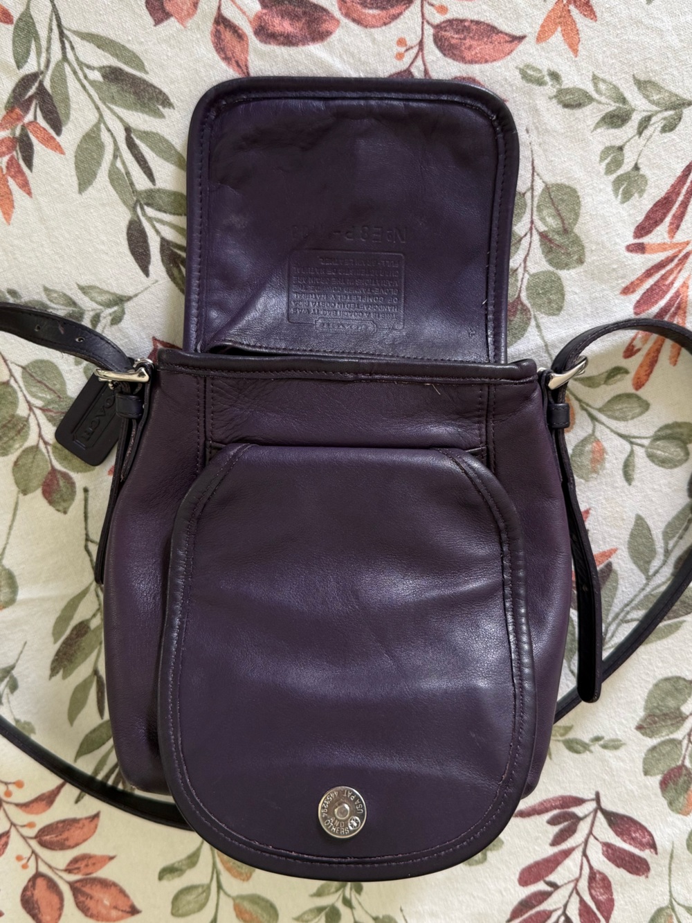 COACH Rare Vintage Plum Leather Crossbody - Picture 8 of 12